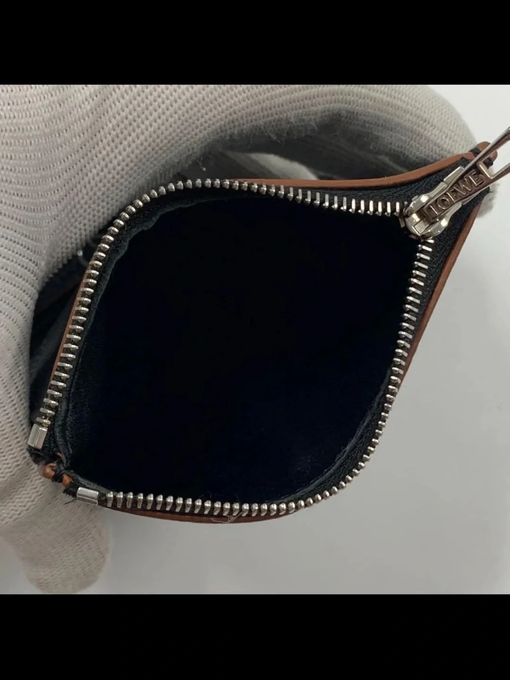 Loewe compact trifold